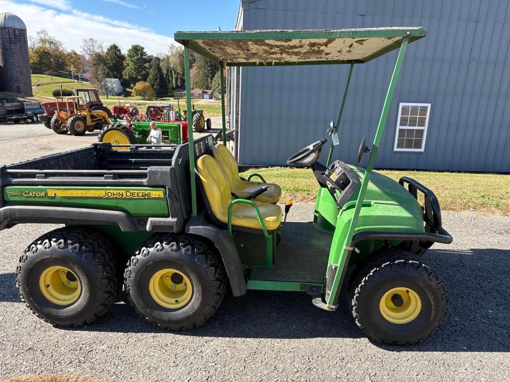 Image of John Deere Gator TH 6x4 Primary image