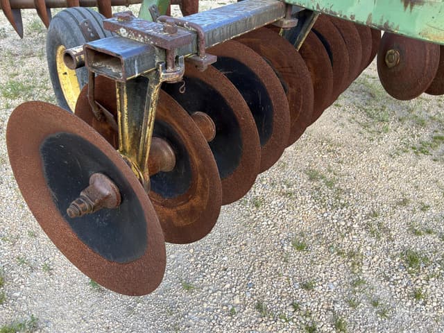 Image of John Deere 210 equipment image 4