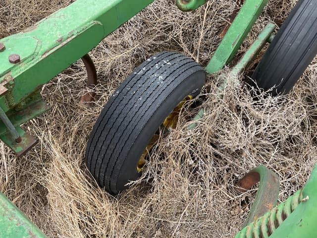 Image of John Deere 712 equipment image 3