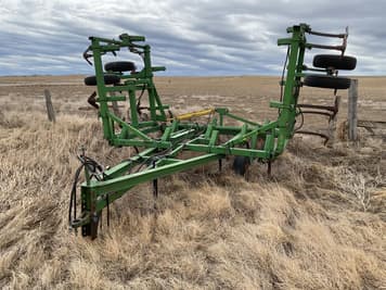 Main image John Deere 712