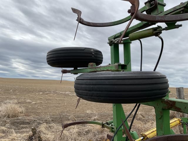 Image of John Deere 712 equipment image 4