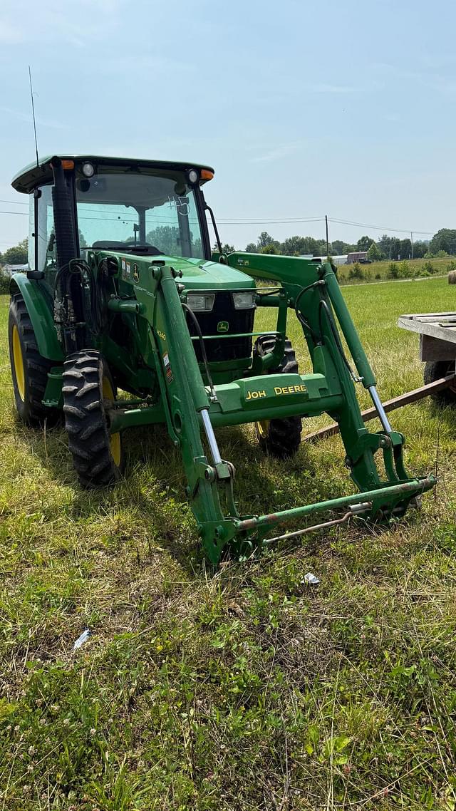 Image of John Deere 5075E equipment image 2