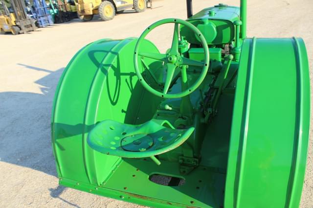 Image of John Deere D equipment image 4