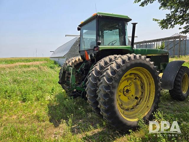 Image of John Deere 4850 equipment image 2