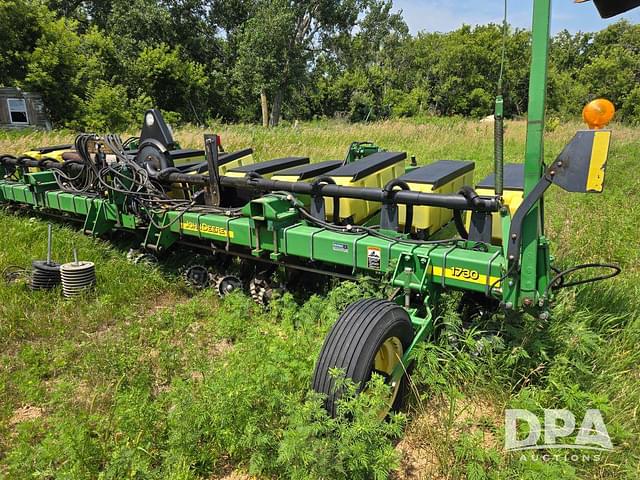 Image of John Deere 4850 equipment image 4