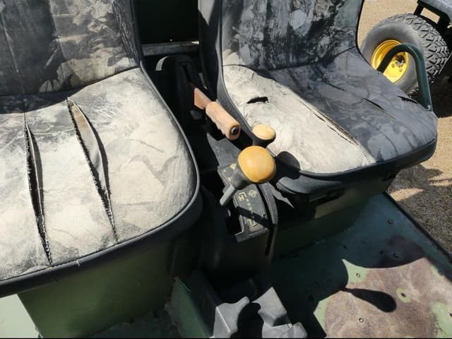 Image of John Deere Gator equipment image 4