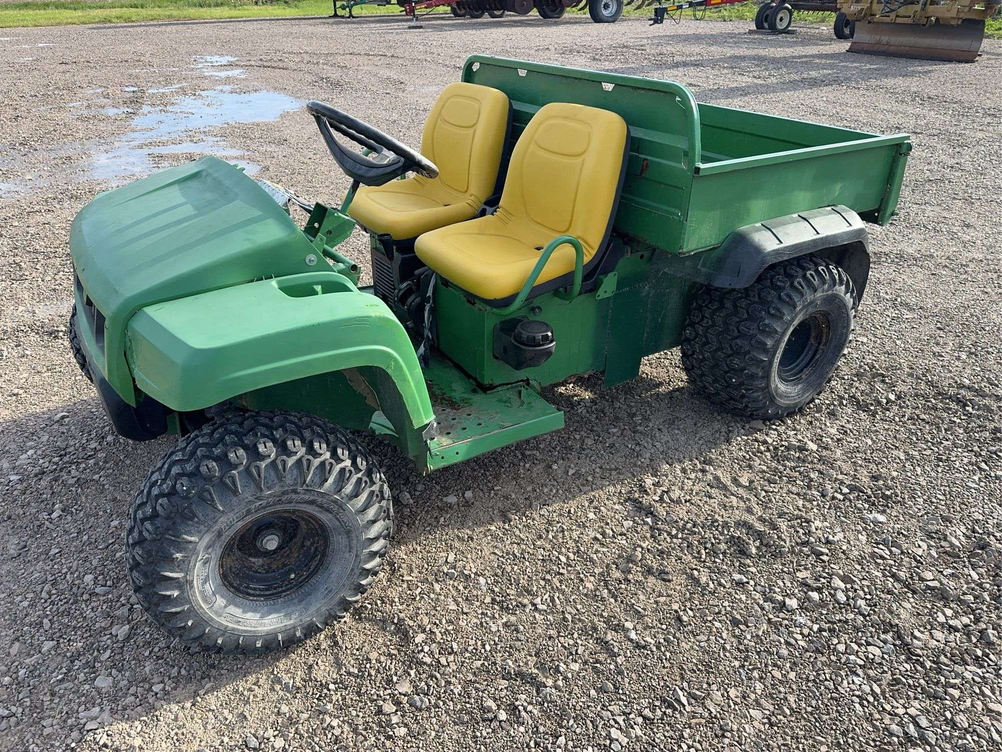 John Deere Gator Equipment Image0