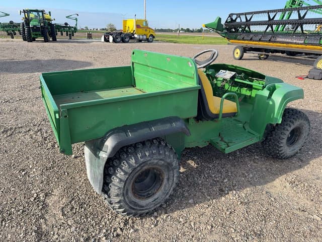 Image of John Deere Gator equipment image 4