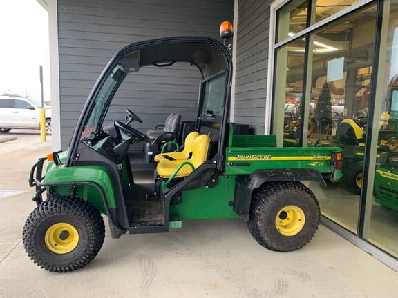 John Deere Gator TS 4x2 Equipment Image0