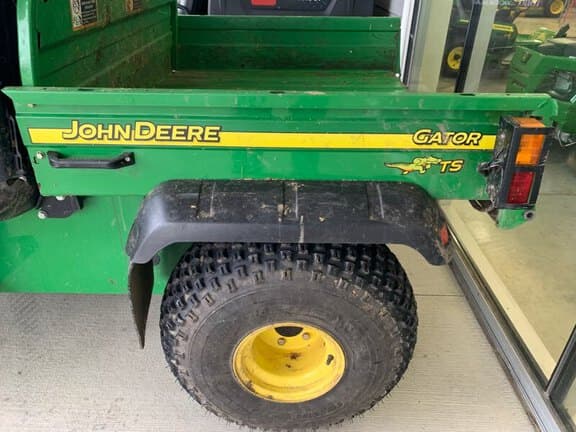 Image of John Deere Gator TS 4x2 equipment image 2