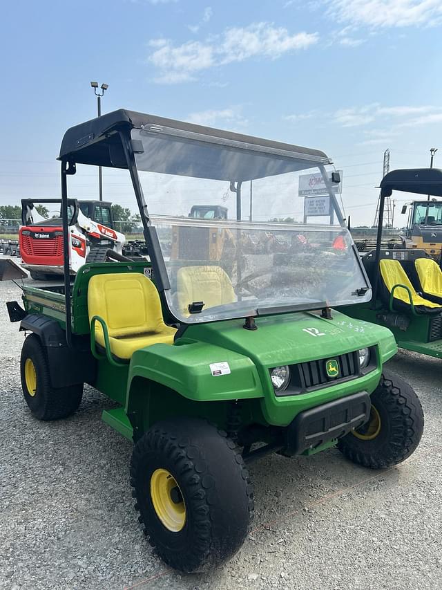 Image of John Deere Gator TS 4x2 equipment image 2