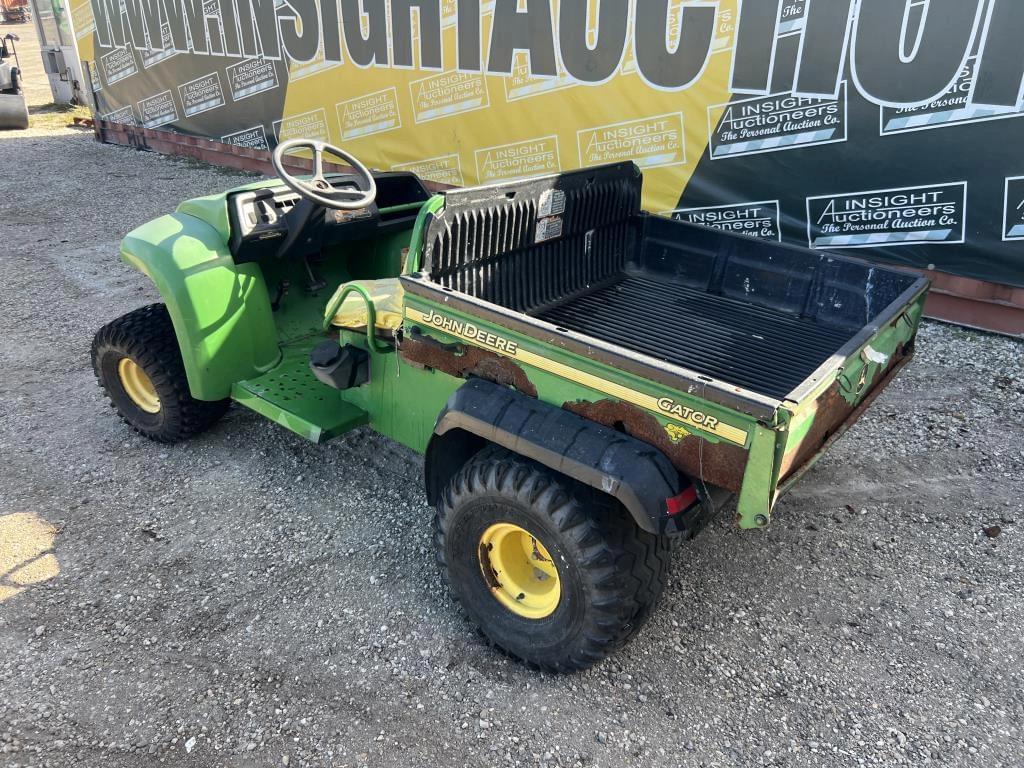 Image of John Deere Gator TS 4x2 Image 1