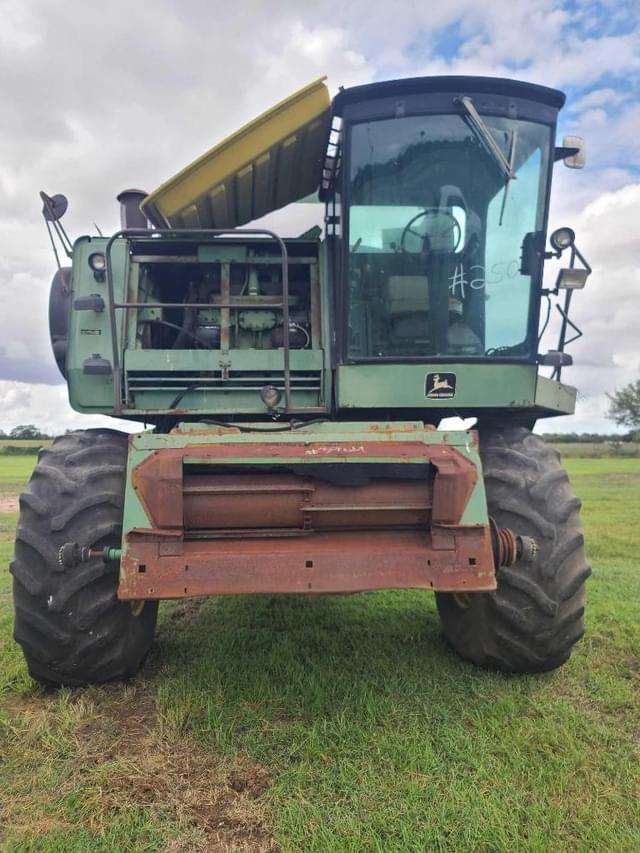 Image of John Deere 7720 equipment image 2