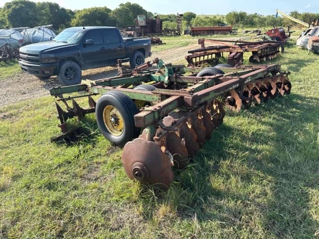 Image of John Deere TWA equipment image 3