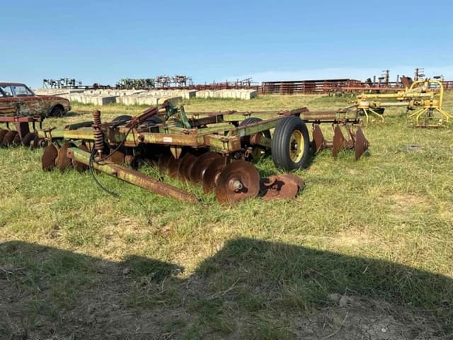 Image of John Deere TWA equipment image 4