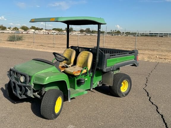 John Deere Gator TX 4x2 Equipment Image0