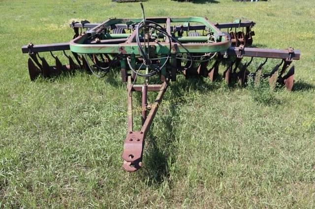 Image of John Deere T3121 equipment image 1