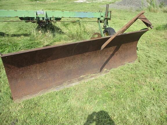 Image of John Deere Front Blade equipment image 4