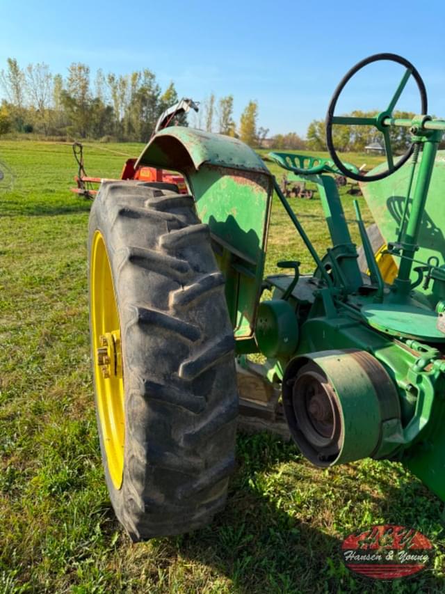 Image of John Deere A equipment image 4
