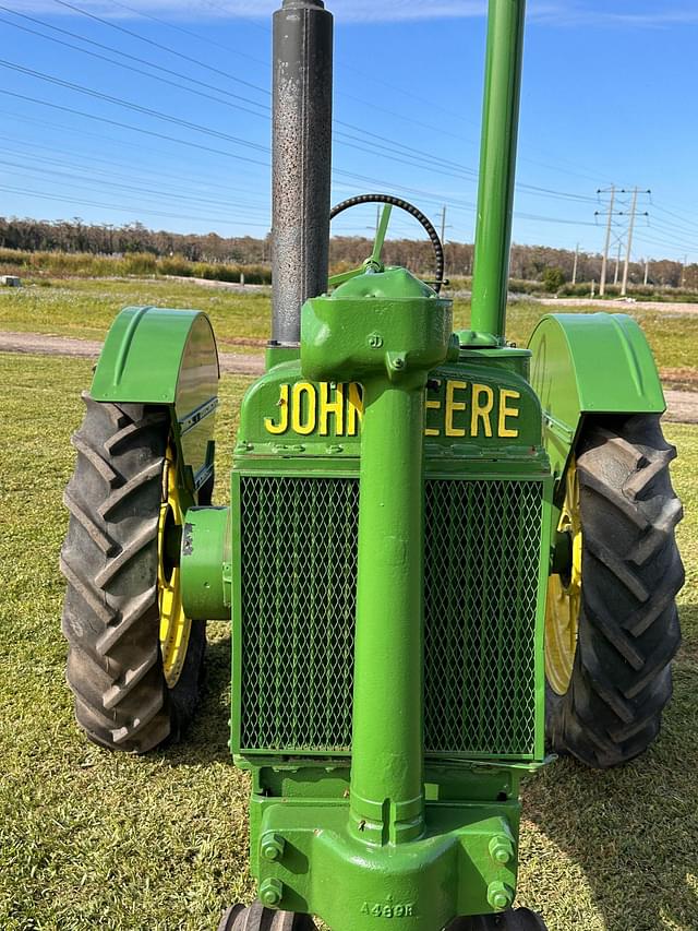 Image of John Deere A equipment image 4