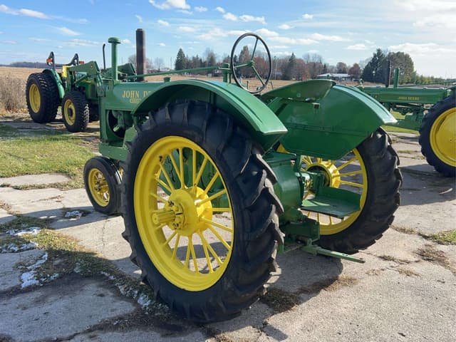 Image of John Deere A equipment image 4