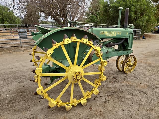 Image of John Deere A equipment image 4