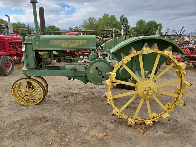 Image of John Deere A equipment image 1