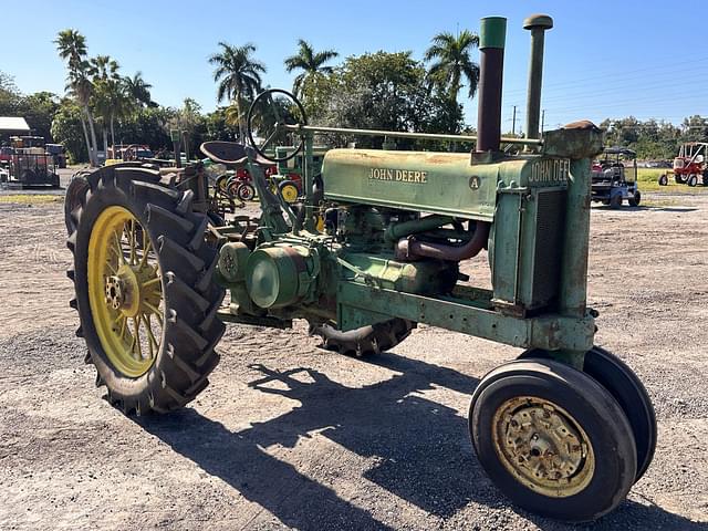 Image of John Deere A equipment image 1