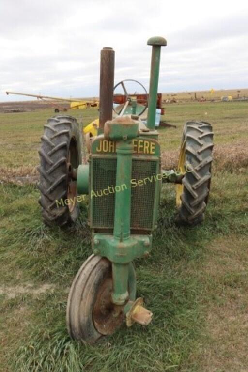 Image of John Deere A equipment image 1
