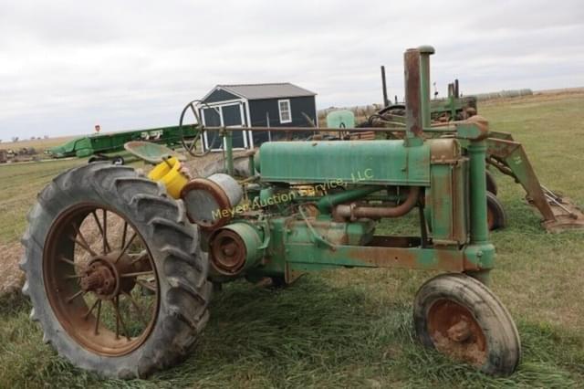 Image of John Deere A equipment image 2