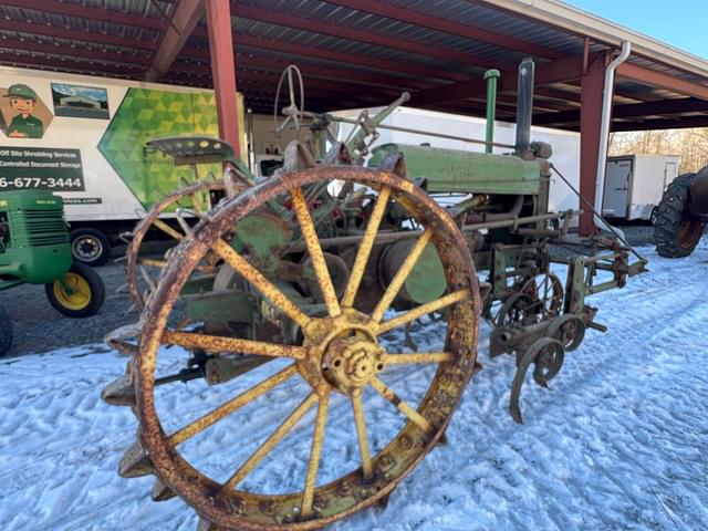 Image of John Deere A equipment image 3