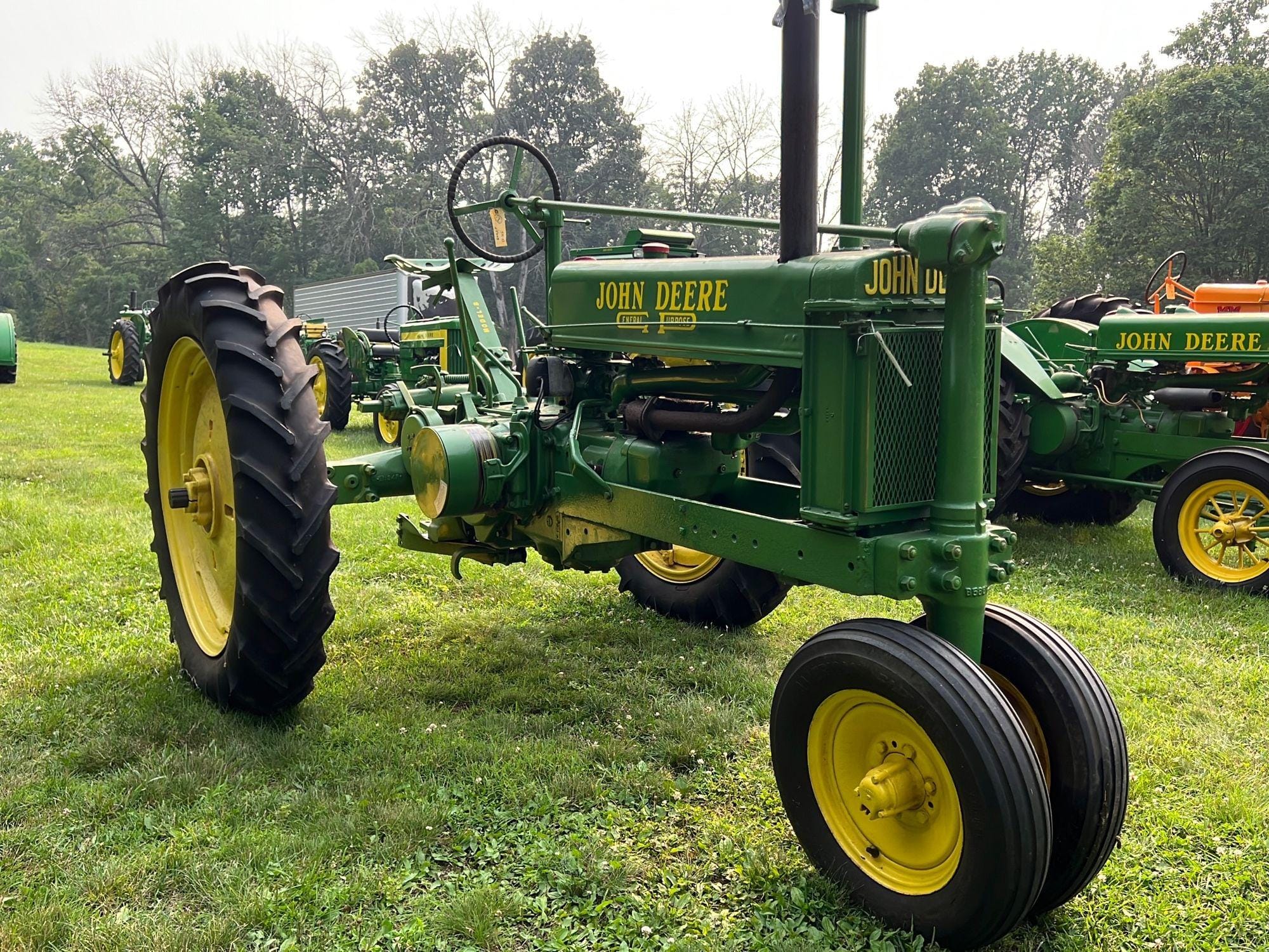 Main image John Deere B