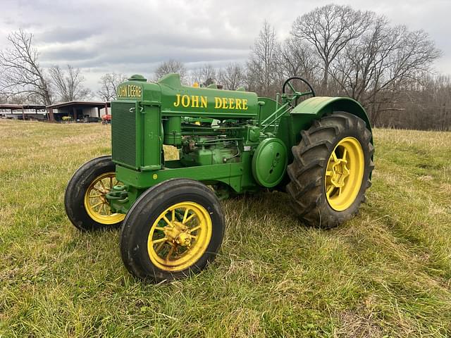 Image of John Deere B equipment image 1