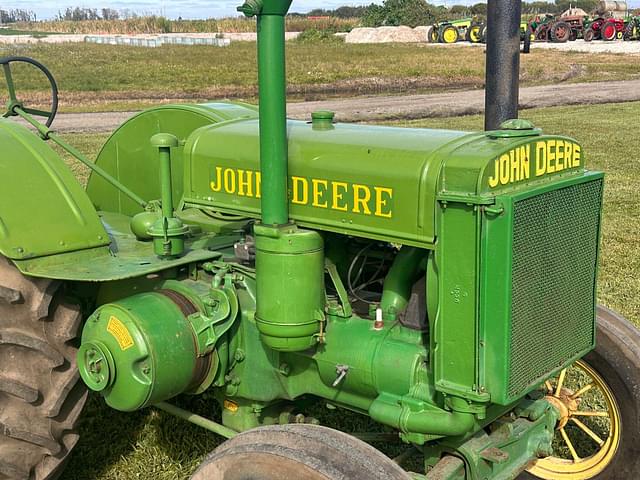 Image of John Deere D equipment image 1