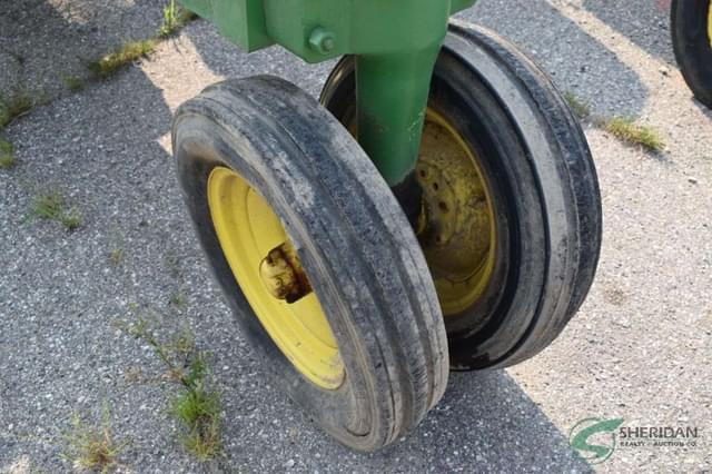 Image of John Deere G equipment image 4