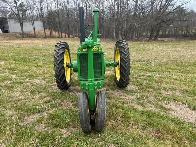 Image of John Deere B equipment image 2