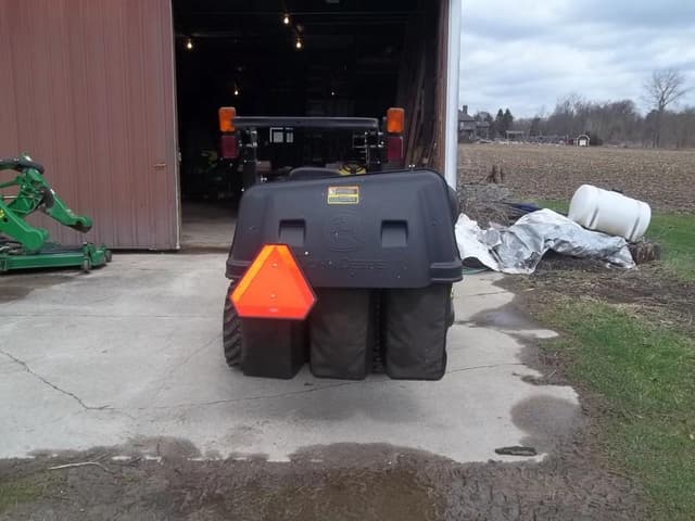 Image of John Deere 1025R equipment image 3