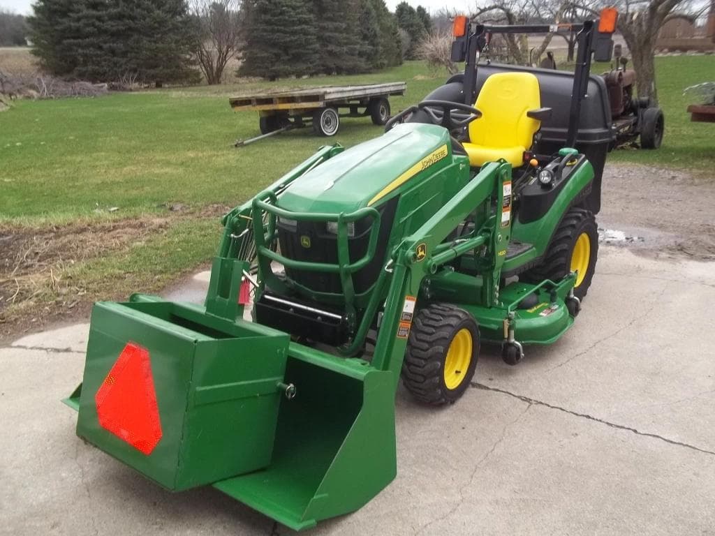 Image of John Deere 1025R Primary image