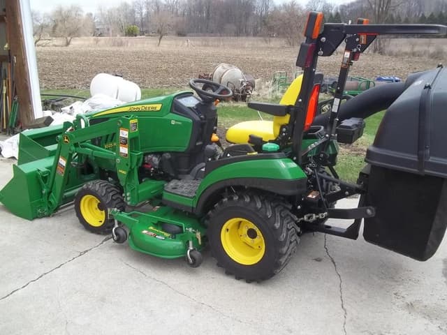 Image of John Deere 1025R equipment image 1