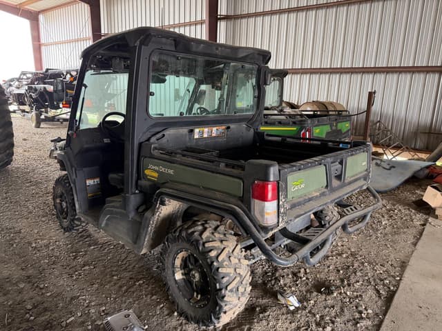 Image of John Deere XUV 835M equipment image 3
