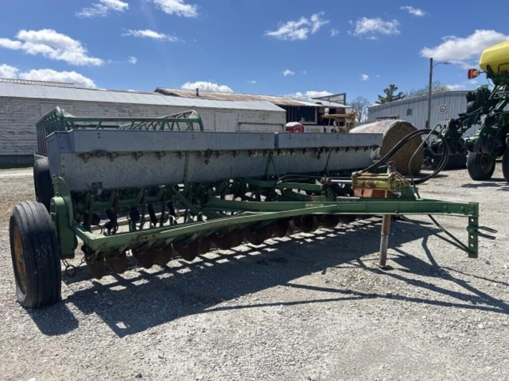 John Deere Van Brunt Equipment Image0