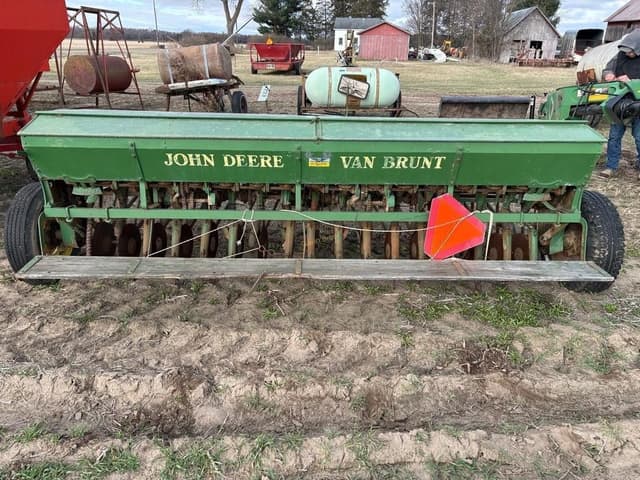 Image of John Deere Van Brunt equipment image 4