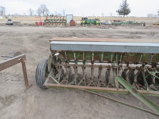 Image of John Deere Van Brunt equipment image 4