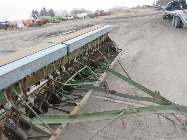 Image of John Deere Van Brunt equipment image 3