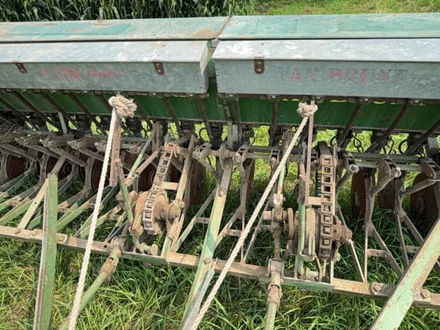Image of John Deere Van Brunt equipment image 2
