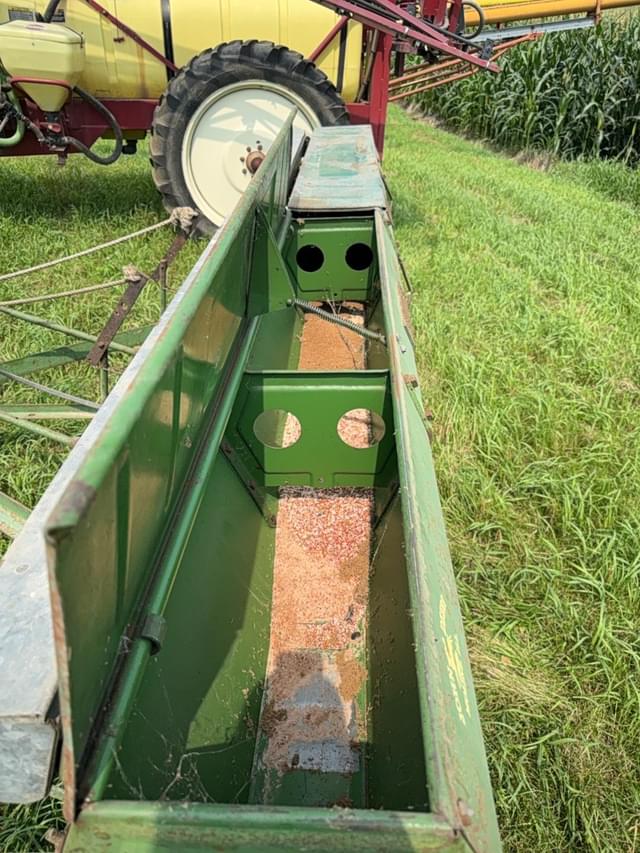 Image of John Deere Van Brunt equipment image 4