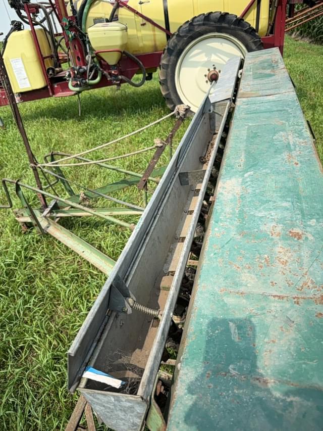 Image of John Deere Van Brunt equipment image 3