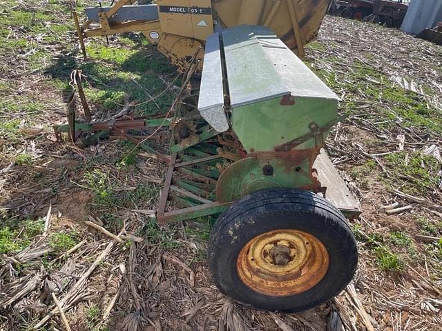 Image of John Deere Van Brunt equipment image 4