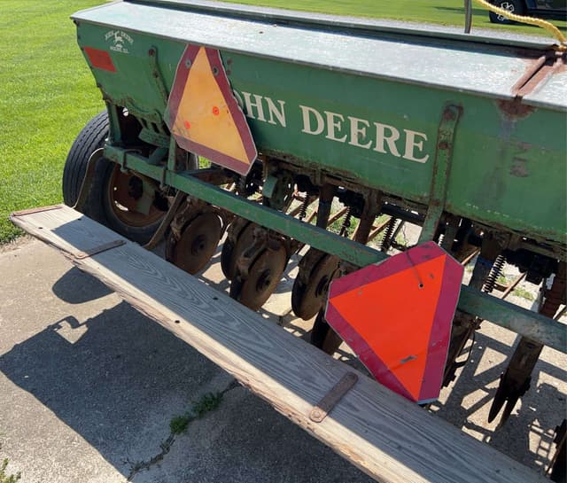 Image of John Deere Van Brunt equipment image 4