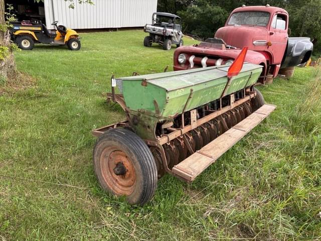 Image of John Deere Van Brunt equipment image 4
